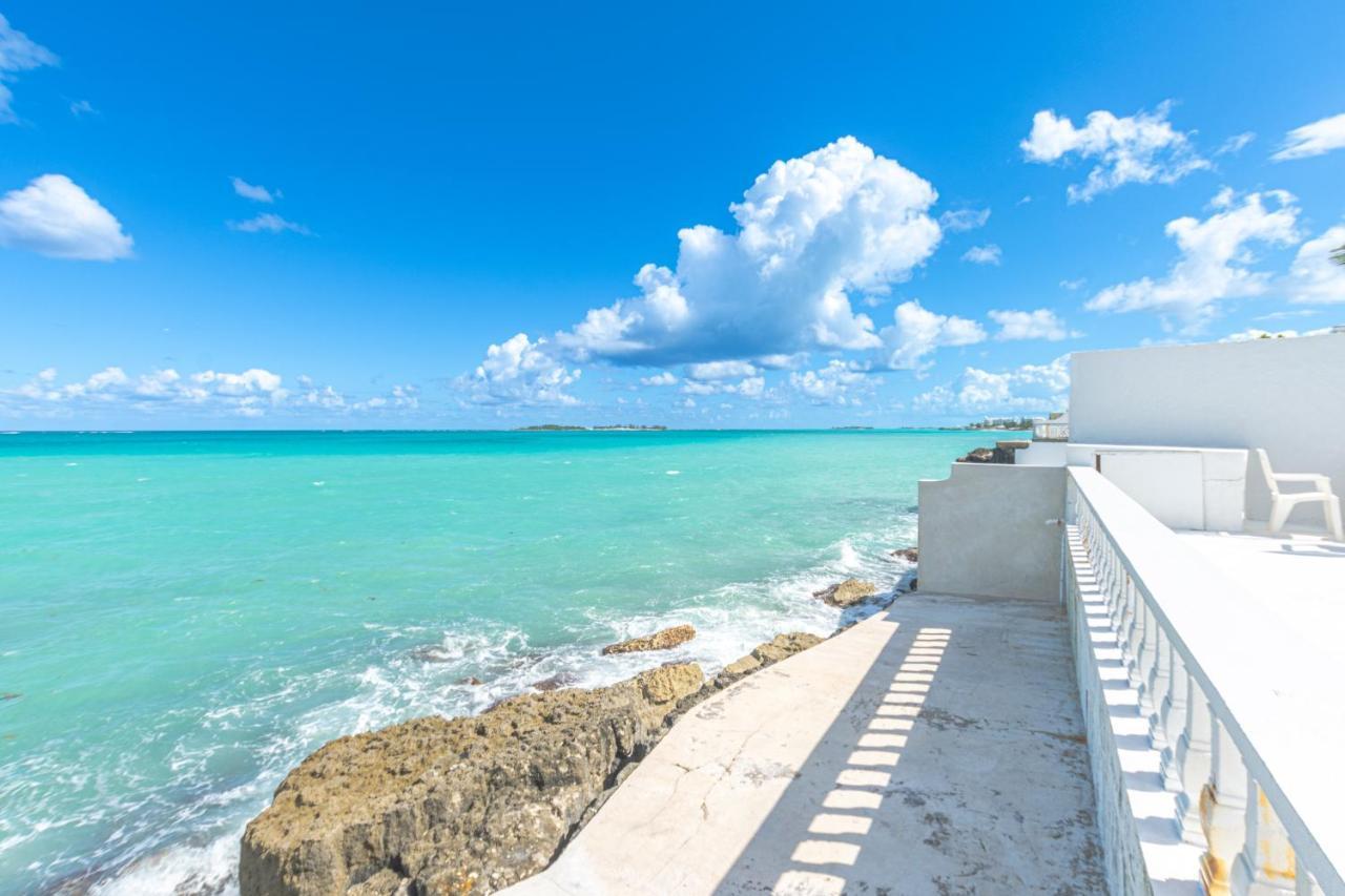 Caprice 5 -private Beachfront In Gated Community Holiday home