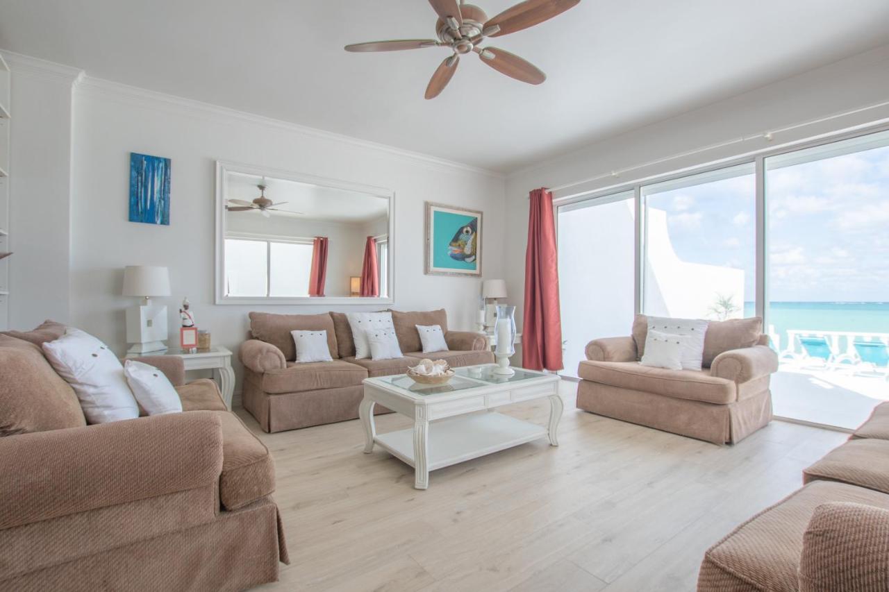 Holiday home Caprice 5 -private Beachfront In Gated Community *
